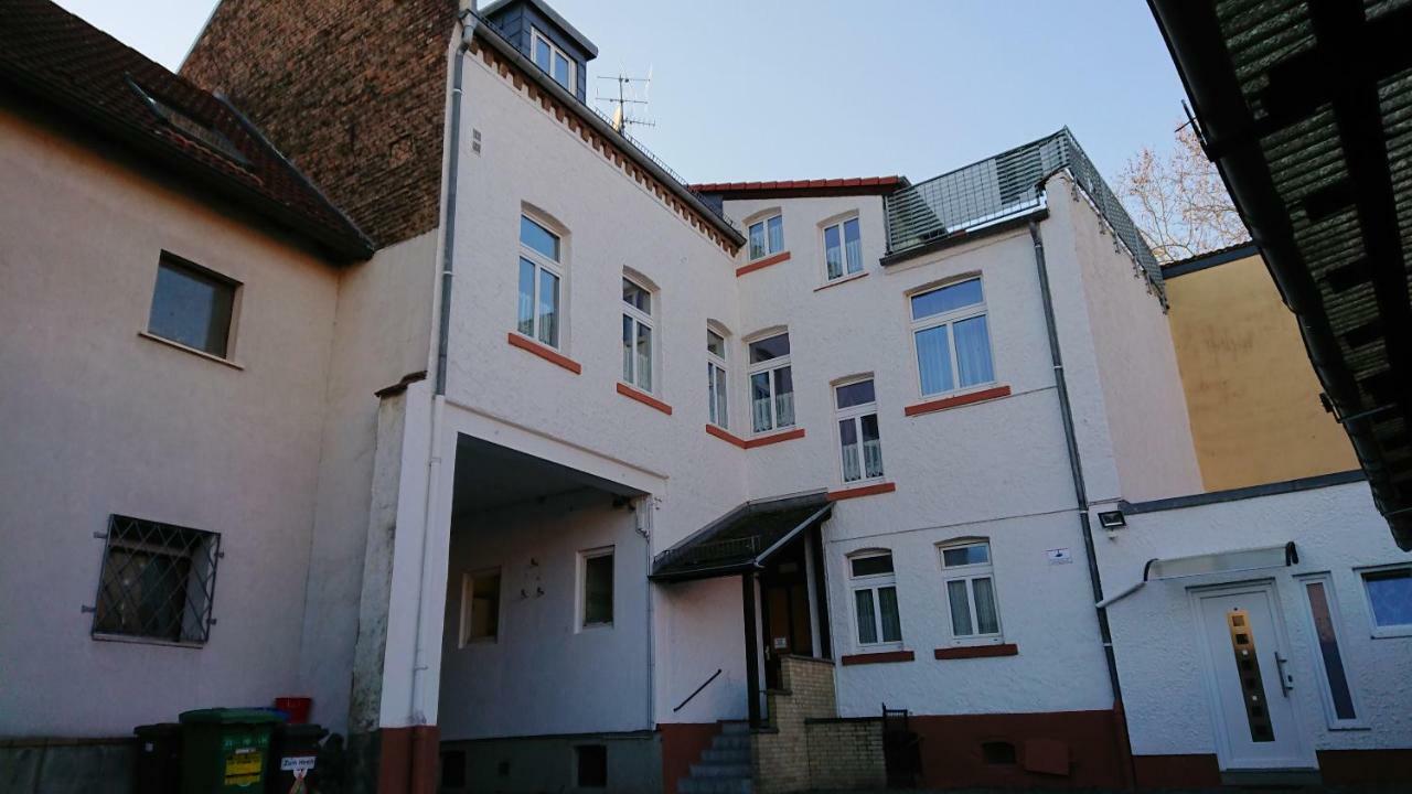 Pension zum Hirsch Hattersheim am Main Exterior foto