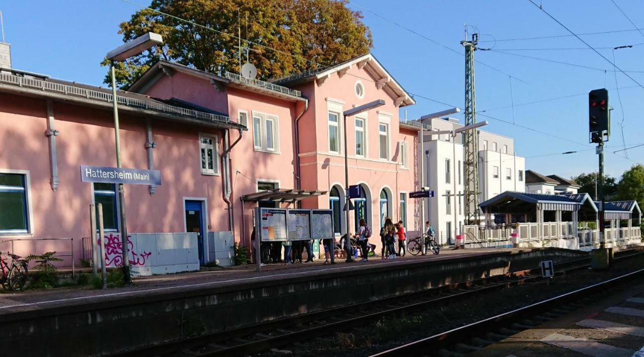 Pension zum Hirsch Hattersheim am Main Exterior foto